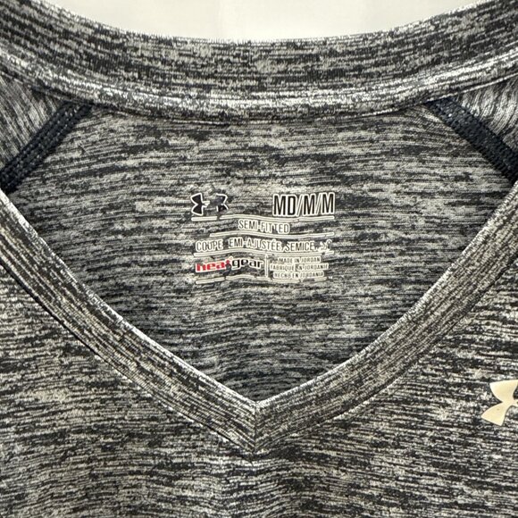 Under Armour Women’s Medium Workout Shirt Heatgear Semi Fitted V-Neck Shirt Gray - Picture 3 of 6